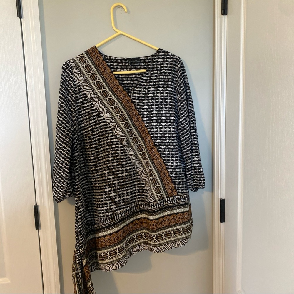 New Directions Black and Brown Patterned Blouse